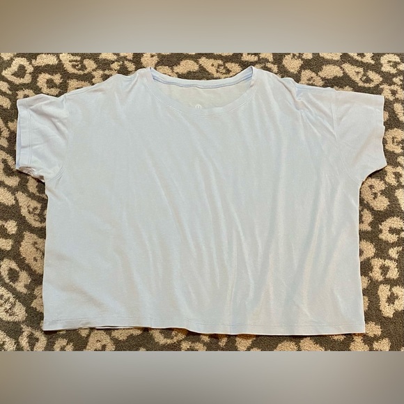Lululemon Blue Linen Cates Tee - Picture 2 of 5